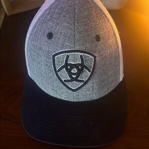 Ariat Black and White Trucker Hat